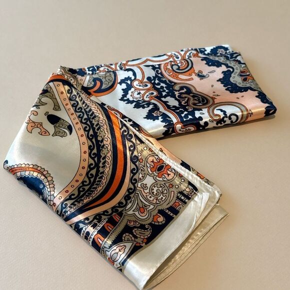 Paisley Print Headscarf S20 - Picture 3 of 3